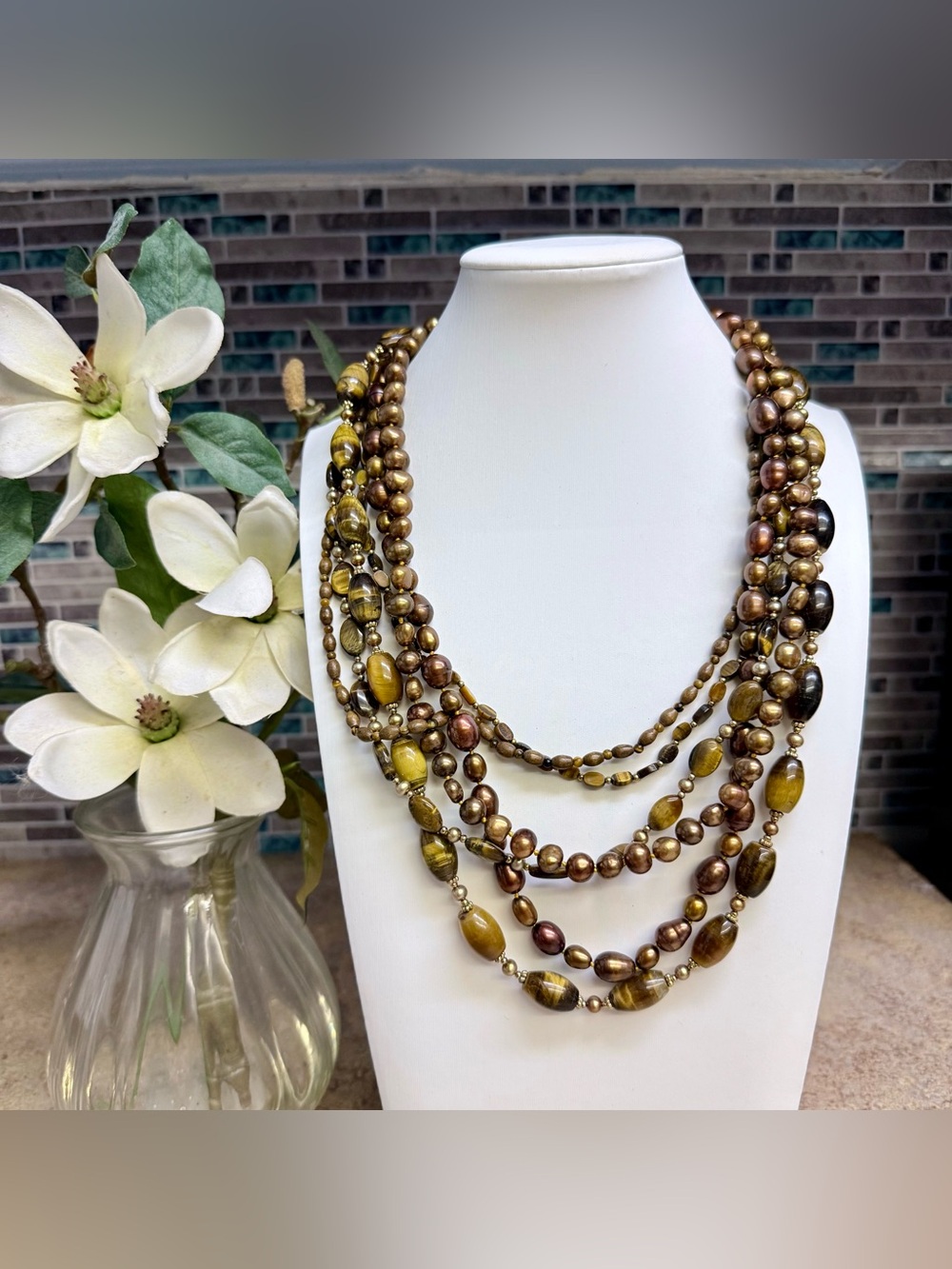 Coldwater Creek cats eye bronze tone necklace